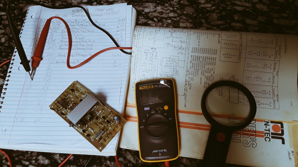 N4JAW's tweet photo. During this frigid cold spell, I've had a lot of fun troubleshooting issues with my #tentec #OmniD. #amateurradio #hamradio is not always about the dits/dahs &amp; other modes. Sometimes you have to get your hands dirty. https://t.co/sFD5Ys6yXY