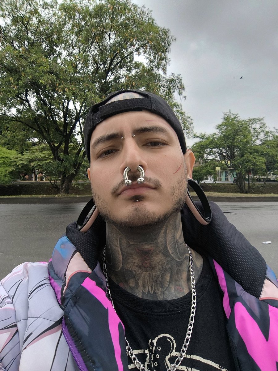 BloodlineDead's tweet photo. Careperro 👹 https://t.co/r82Z3nKb7v