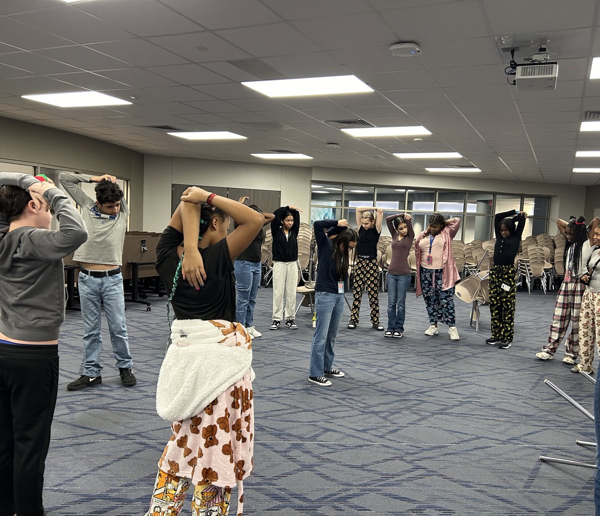 Haskett_Theatre's tweet photo. This week we got the opportunity to perform a short scene for the 6th graders! They got to watch a live performance for a cross curricular lesson. #theatre #6thrla #wearehaskett https://t.co/F92wXBIMgd