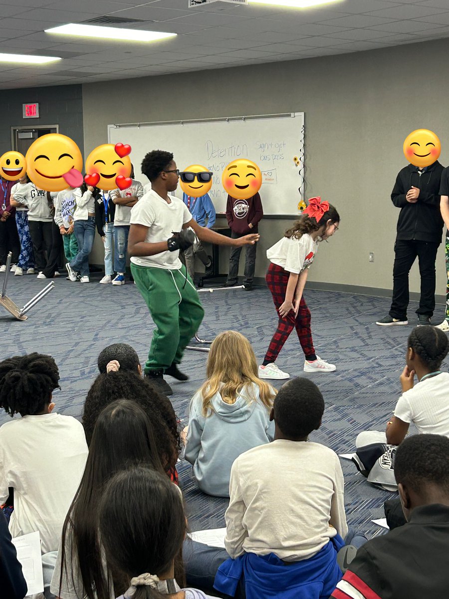 Haskett_Theatre's tweet photo. This week we got the opportunity to perform a short scene for the 6th graders! They got to watch a live performance for a cross curricular lesson. #theatre #6thrla #wearehaskett https://t.co/F92wXBIMgd