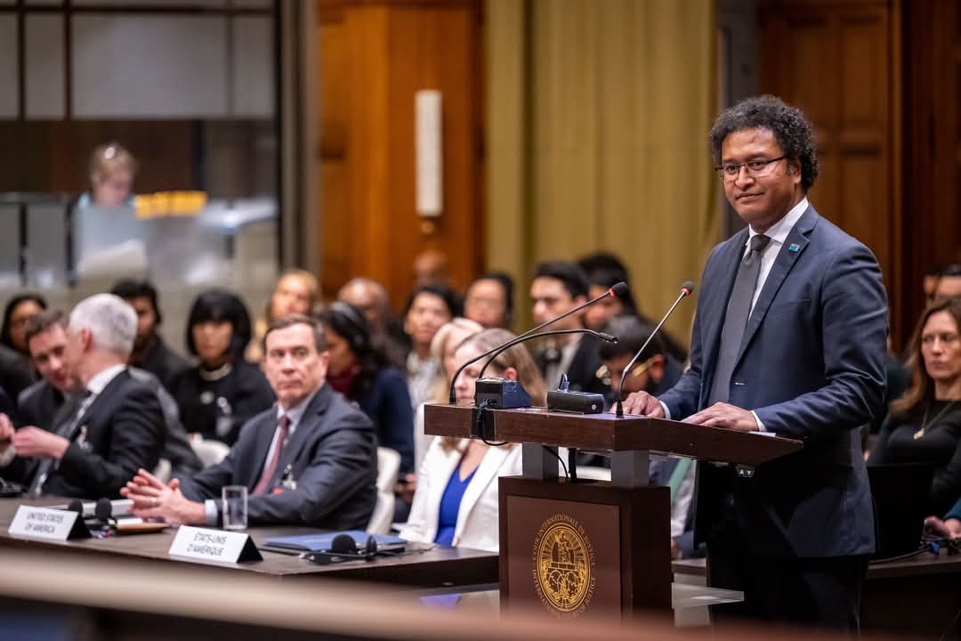 Fiji Ministry of Foreign Affairs (@fiji_mofa) on Twitter photo Attorney General Hon. Graham Leung and Fiji’s Ambassador at <a href="/FijiGeneva/">Fiji Mission Geneva</a> <a href="/LukeDaunivalu/">Luke Daunivalu</a> presented #Fiji's submission to the International Court of Justice (ICJ) Advisory Opinion proceedings on the obligation of States with regards to #climatechange in The Hague, Netherlands. 🇫🇯🇫🇯 Attorney General Hon. Graham Leung and Fiji’s Ambassador at <a href="/FijiGeneva/">Fiji Mission Geneva</a> <a href="/LukeDaunivalu/">Luke Daunivalu</a> presented #Fiji's submission to the International Court of Justice (ICJ) Advisory Opinion proceedings on the obligation of States with regards to #climatechange in The Hague, Netherlands. 🇫🇯🇫🇯
