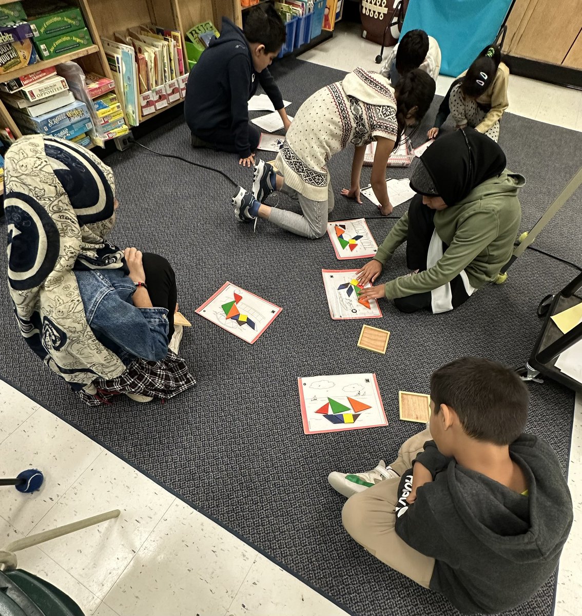 Sukayna Dewji (@sukaynadewji) on Twitter photo Ss in LEAP <a href="/TPPS_TDSB/">Thorncliffe Park TDSB</a> enjoyed listening to Grandfather Tang’s story, and then working on their own tangram puzzles. Ss in LEAP <a href="/TPPS_TDSB/">Thorncliffe Park TDSB</a> enjoyed listening to Grandfather Tang’s story, and then working on their own tangram puzzles.