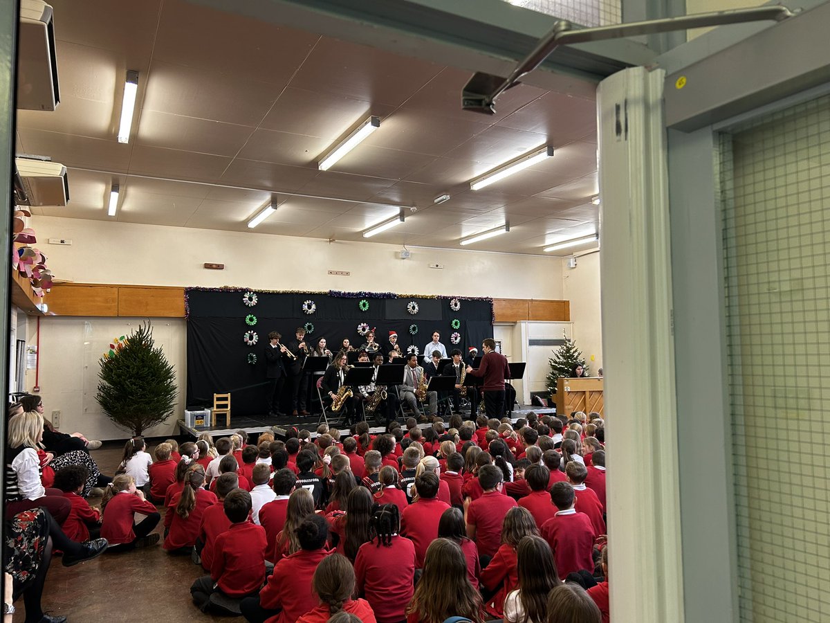 Mr Smith (@mrsmithwps) on Twitter photo We welcomed <a href="/QueenEGSGains/">Queen Elizabeth Grammar School</a> students to <a href="/WoodlesfordPri/">Woodlesford Primary</a> to perform their collection of Christmas songs. A brilliant afternoon that made us all feel very festive and inspired #collaboration #Christmas <a href="/MrsMurrayWPS/">@MrsMurrayWPS</a> We welcomed <a href="/QueenEGSGains/">Queen Elizabeth Grammar School</a> students to <a href="/WoodlesfordPri/">Woodlesford Primary</a> to perform their collection of Christmas songs. A brilliant afternoon that made us all feel very festive and inspired #collaboration #Christmas <a href="/MrsMurrayWPS/">@MrsMurrayWPS</a>