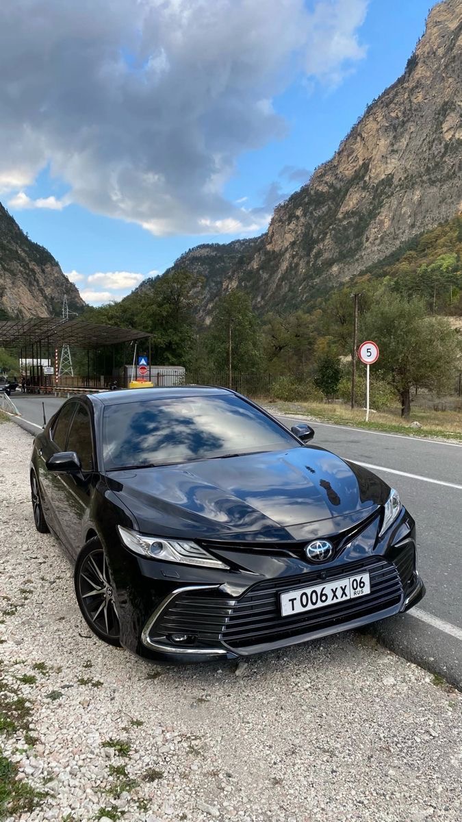 Allenique's tweet photo. "The car you drive says a lot about you." https://t.co/S3u6dU0A2a
