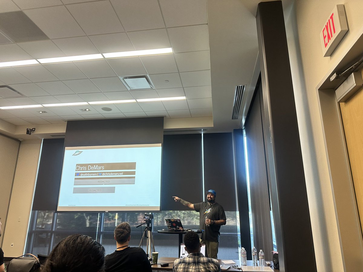 RobotProxyWar's tweet image. This talk was 🔥🔥🔥🔥🔥 @saltnburnem #CommitYourCode #DeveloperCommunity