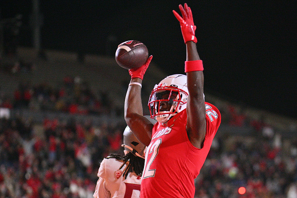 Pete Thamel (@petethamel) on Twitter photo New Mexico WR Caleb Medford is entering the NCAA transfer portal, per the <a href="/APSportsAgency/">A&P Sports Agency</a>. He had 18 catches for 336 yards this year. He caught 30 passes for 551 yards in 2023. He'll have one year of eligibility remaining. New Mexico WR Caleb Medford is entering the NCAA transfer portal, per the <a href="/APSportsAgency/">A&P Sports Agency</a>. He had 18 catches for 336 yards this year. He caught 30 passes for 551 yards in 2023. He'll have one year of eligibility remaining.