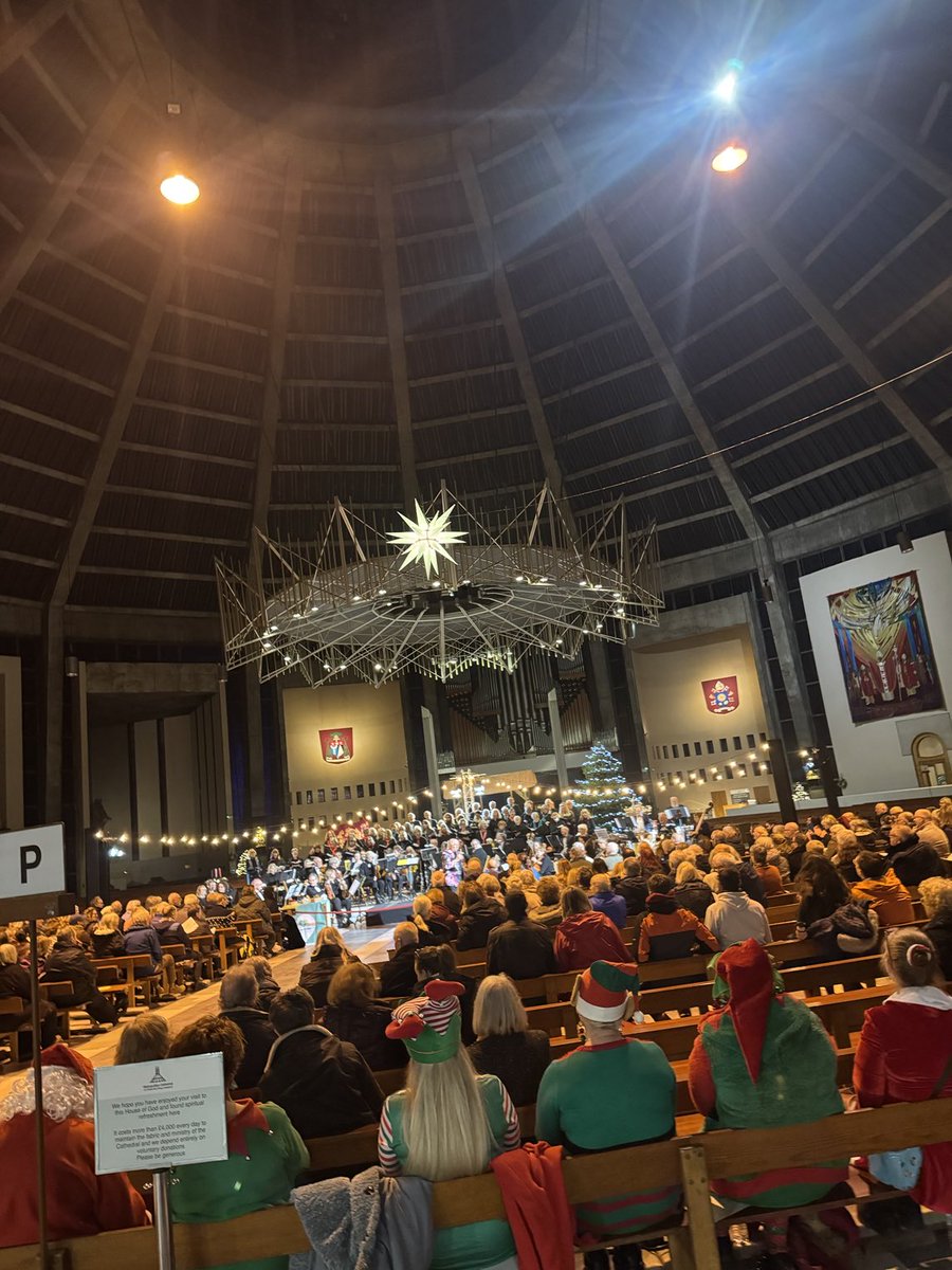 melharvey72's tweet photo. Wonderful life affirming night at the ⁦@ClatterbridgeCC⁩ Carol Concert at the Metropolitan Cathedral. Stunning performances by ⁦@kathrynrudge⁩ the Wirral Orchestra &amp; Choir, and the Wirral Pipe Band. Great way to finish my first week at work for the charity. https://t.co/EMRYjb3oKZ