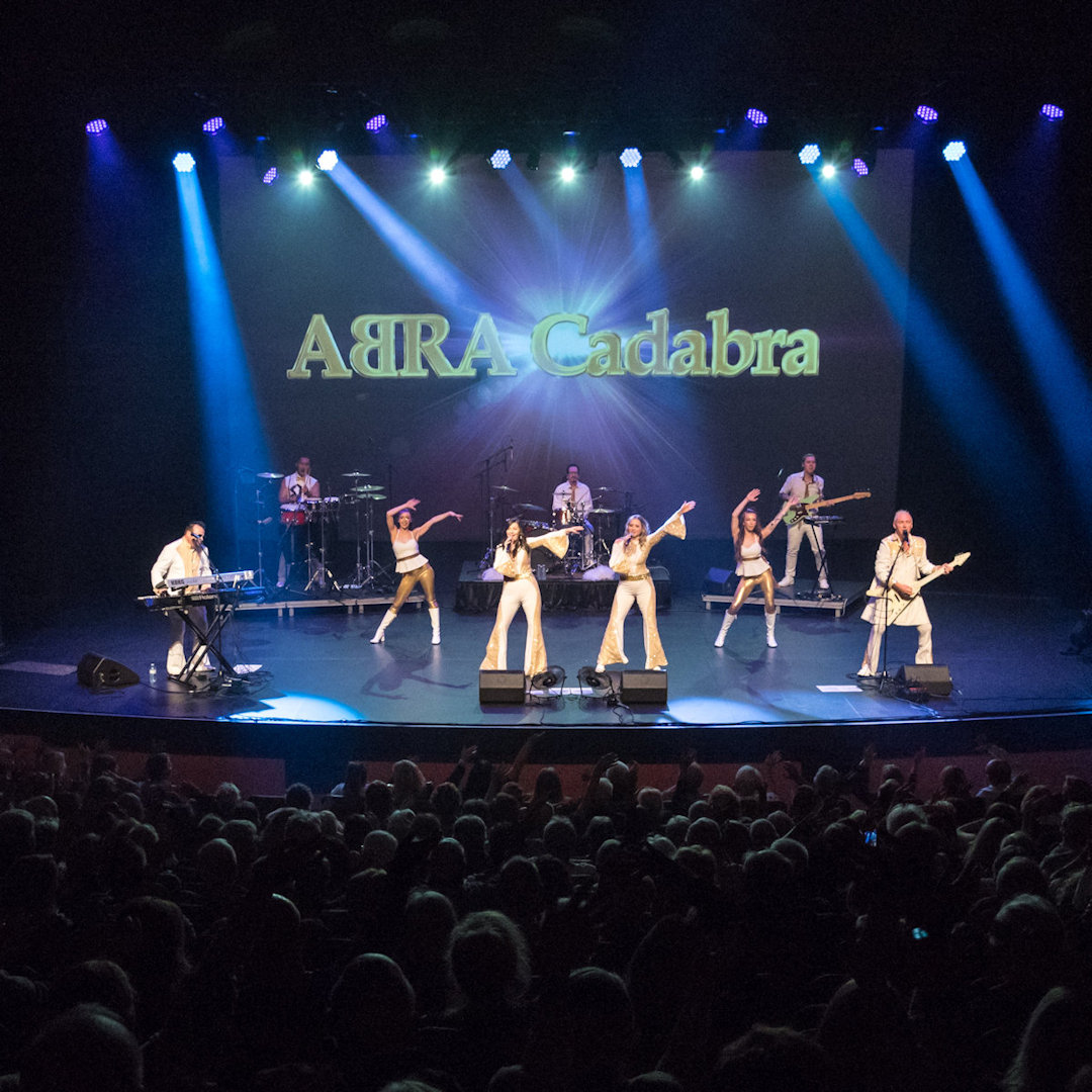 Masseytheatre's tweet photo. Don't wait - just a limited number of tickets left for ABBA Christmas with ABRA Cadabra on Dec 12!

Come dressed in your best holiday sparkle and bring the whole family to this all-ages stage extravaganza!

Tickets: https://t.co/5q1NCyPPsl

Presented by @mooncoinlive 

#newwest https://t.co/OvSJ58AQyR