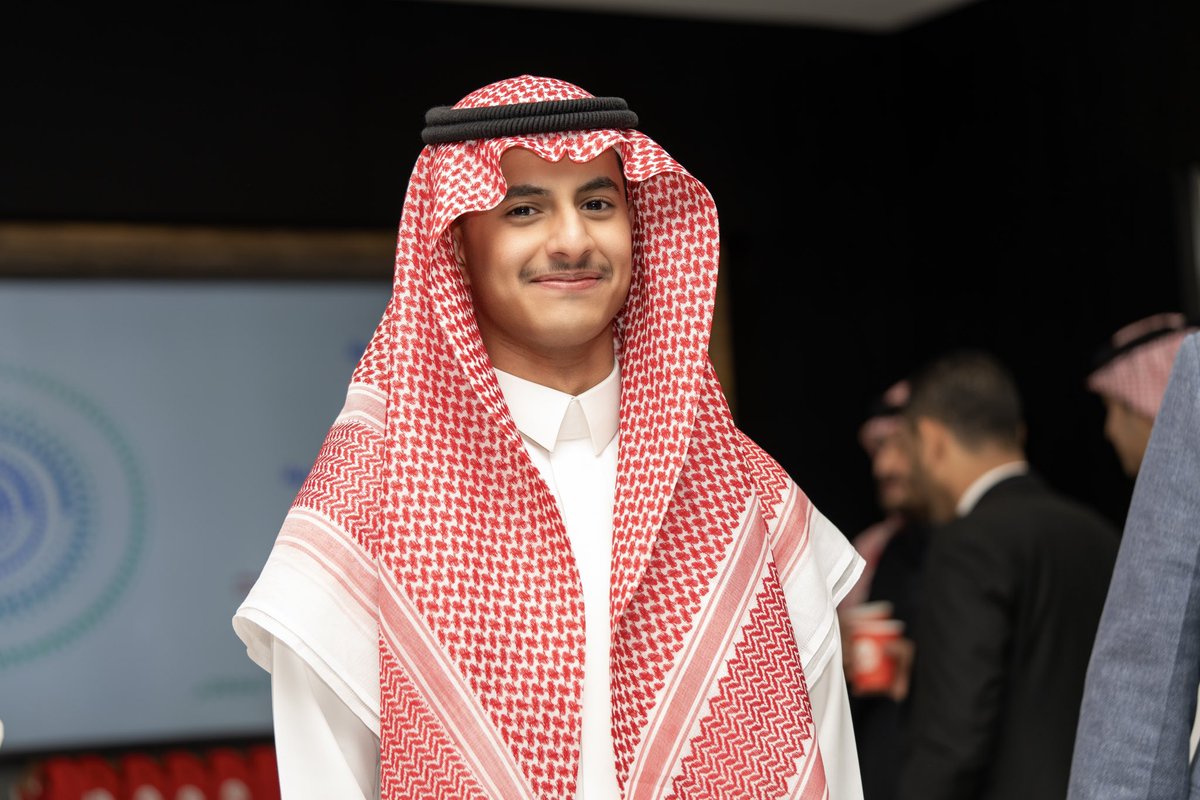 Feras1tnt's tweet photo. اللهم لك الحمد حتى يبلغ الحمد منتهاه،

احتفلنا بإدراج شركة #ارابيكا_ستار في #نمو_السوق_الموازية ؛ ممثلة بمجهودات فريق العمل .. شكرًا لكل من ساهم في هذا النجاح 🚀
📈

@ArabicaStar 
@tadawul https://t.co/jE3IEbIR64