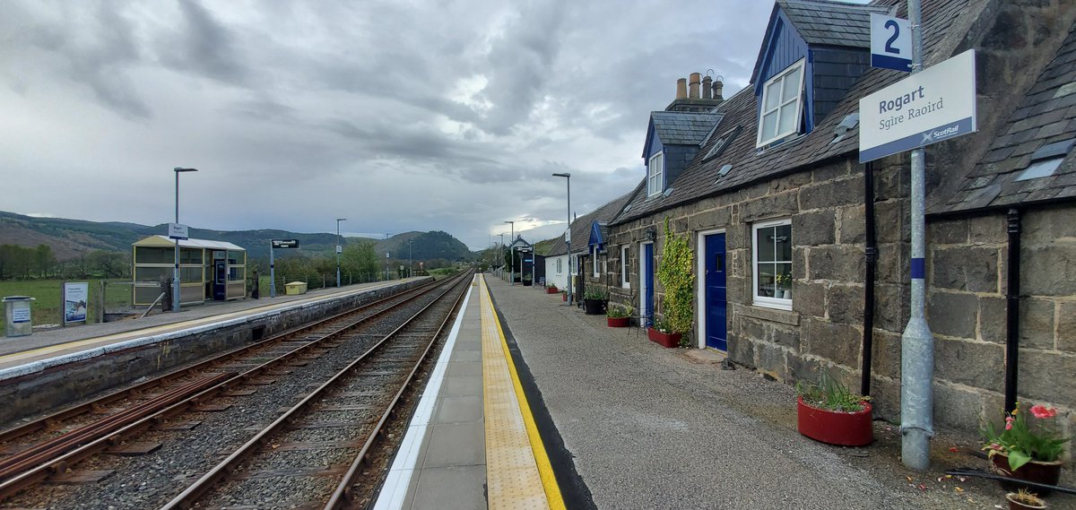 allabouttrains2's tweet photo. @GLovesTrains the station you mentioned in your last video #Rogart https://t.co/UtwhU2oZ6t