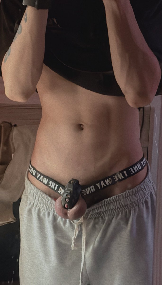 帶鎖計時⌛️
❤️+1H
留言+2H
轉推+3H
12/15 12:00計算😝
（現在鎖著）🔒