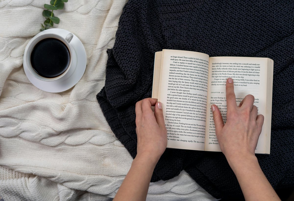 KeyAtYaleTowne's tweet photo. Find a quiet spot at The Key at Yale and Towne to dive into your next book. What’s one book you always recommend? Share your top picks with us! 📚 https://t.co/TjQQDitKMG