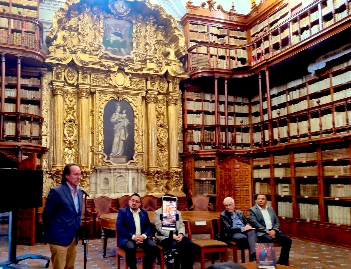 Fue un verdadero honor estar en la presentación de un libro que muestra la riqueza cultural, la historia y el arte sacro, con el que contamos en mi amado <a href="/AcatzingoPueMx/">Acatzingo de Hidalgo, Puebla, Mex⏺️</a>. 

Gracias a la Secretaria de <a href="/CulturaGobPue/">Secretaría de Arte y Cultura Puebla</a>, por mostrarle a todo México y al mundo, que Puebla, también son