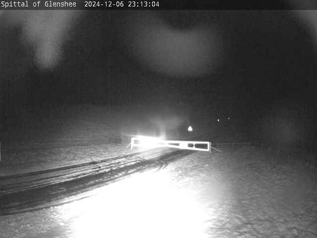 WeatherFrog_'s tweet photo. Snow gate closures
Braemar
Spittal of glenshee
Cock bridge
This also will be bad on higher parts of the #a9
#uksnow #scotland #ukweather #snow #StormDarragh #scotlandsnow #Highlands
#cairngorms https://t.co/QbCnQQ9ckr