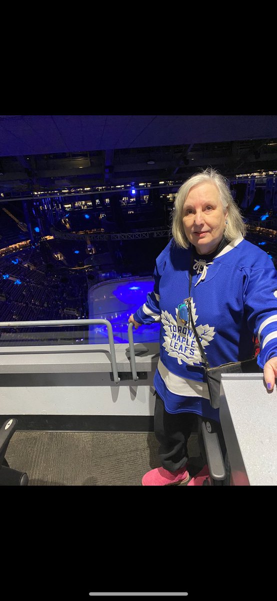 cookiegigan's tweet photo. Thank you @TheFordFANatic for the Tickets to tonight’s Toronto Maple Leafs game. We are so excited to be here. #fordfanatic #leafgame #winner #2tickets https://t.co/YZJ7jIbKS4
