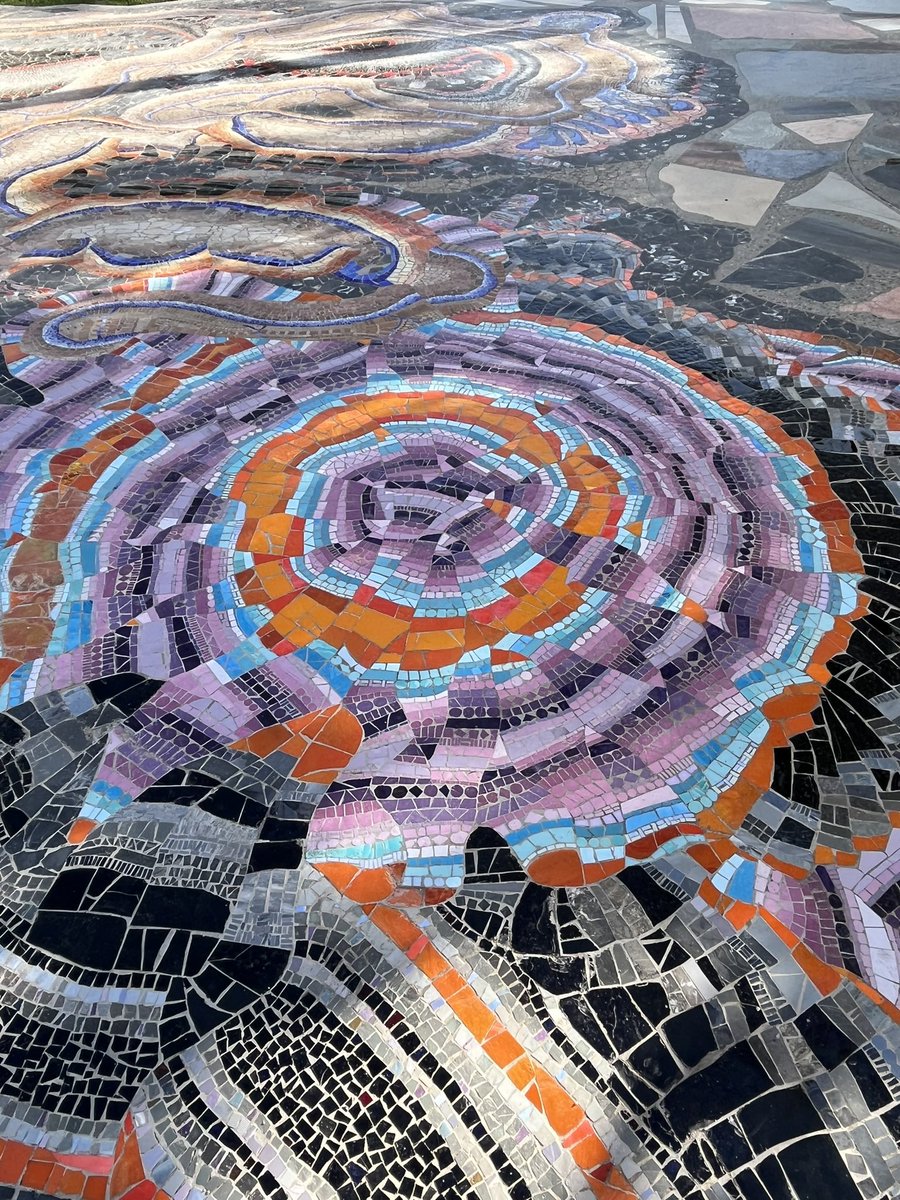 GinaRespiro's tweet photo. Le Luma, impressionnante création de Franck Ghery pour entremêler l’art dans des espaces qui invitent à la sérénité - Arles, 2/11/2024 https://t.co/pSQodEwhAU