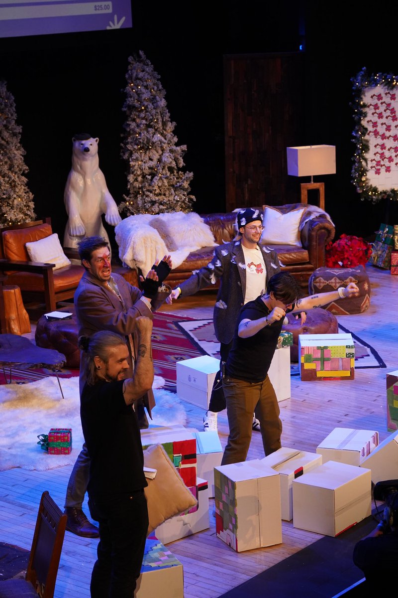 TheThankmas's tweet photo. FIRST SHOW DONE! BUT THE FUN IS STILL TO COME!

Jack is dropping into YOUR Thankmas streams, then the next show starts at 5pm PST!

https://t.co/KFCQj4ERoo https://t.co/VjozMR9Eef