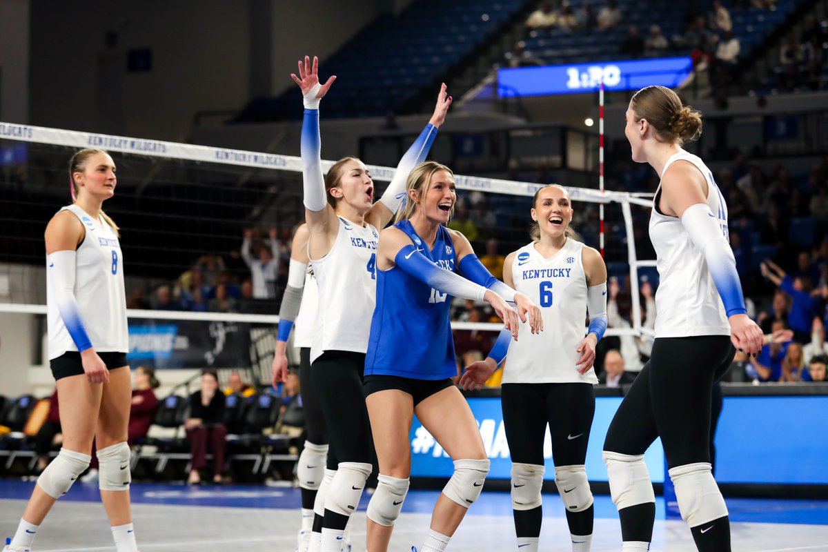 HMitchell14's tweet photo. A historic night inside Memorial as three-seeded Kentucky downs Minnesota in four to advance into the Sweet Sixteen for a clash against Missouri. What a night for the Cats. https://t.co/Fqm4eV6dtX