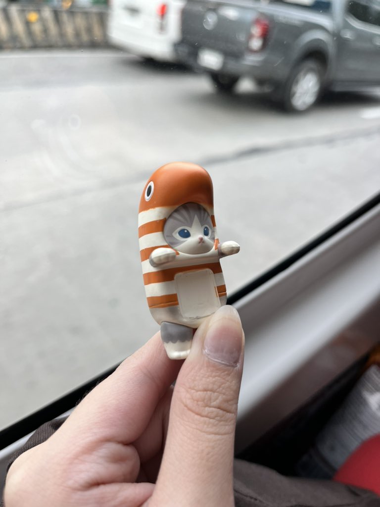 soobimail's tweet photo. wts lfb ph
 — mofusand hipper 💭

₱650 + pf
prio payo / 48 hrs dop
good condi. bought in jpn. 
w bnf!
reply/dm to claim

# wts lfb mofusand hippers spotted garden eel meow nemo clownfish https://t.co/7liV9TBdkC