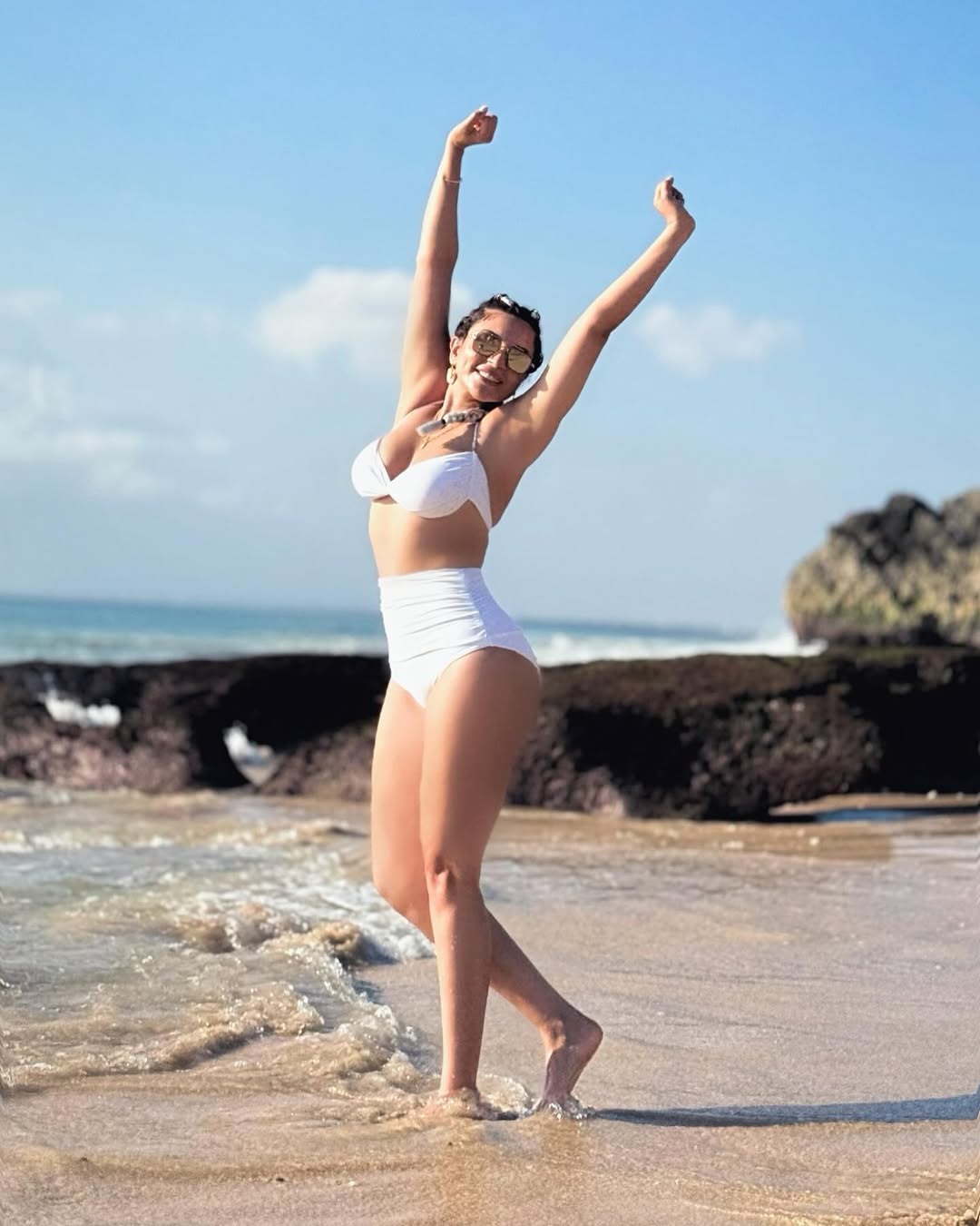 GeK2WFkakAIamw-?format=jpg&name=large