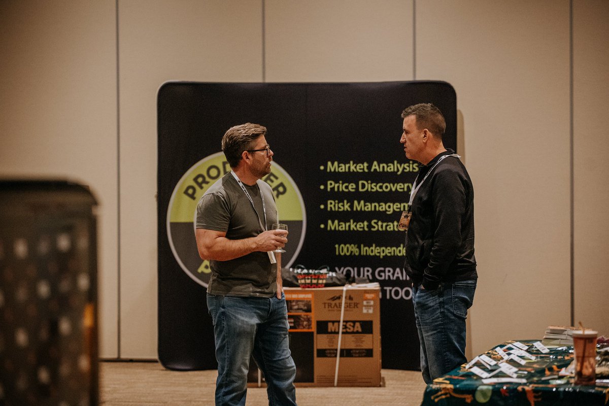 A massive thanks to <a href="/wtfuturespod/">What the Futures</a> for organizing an outstanding conference in Drumheller! A great atmosphere with excellent discussions! <a href="/Ryan_Denis_/">Ryan Denis</a>  <a href="/TrentKlarenbach/">Trent Klarenbach</a> #cropmarketingmadecool
#cdnag #grainmarkets