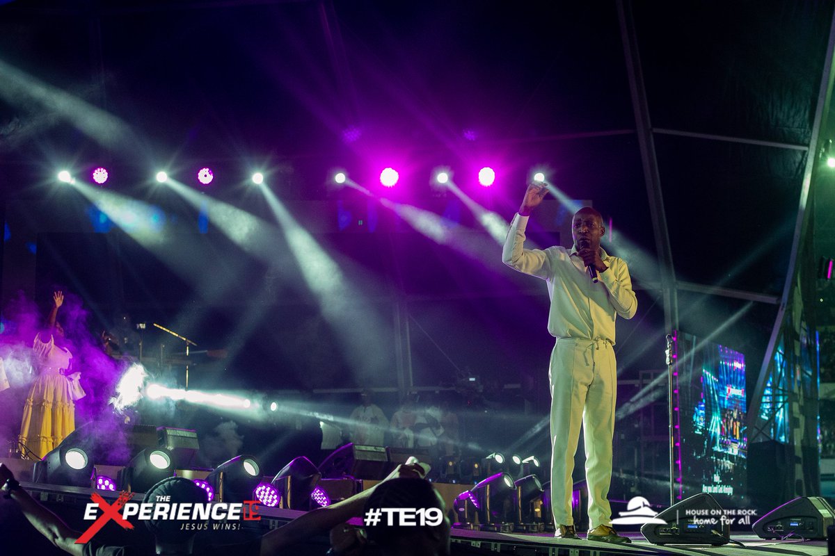 TheExperienceLG's tweet photo. He is not just a minister but a spiritual chemist, one who turns fragrance into fire and wields worship as a weapon.

Minister Dunsin Oyekan is here to lead us into the presence of the Most High. Let us lift our hands and declare from the depths of our souls that our God is great. Hallelujah! 🙌🏽

- @DunsinOyekan
#TE19
#TheExperience
#JesusWins
#TheExperience19