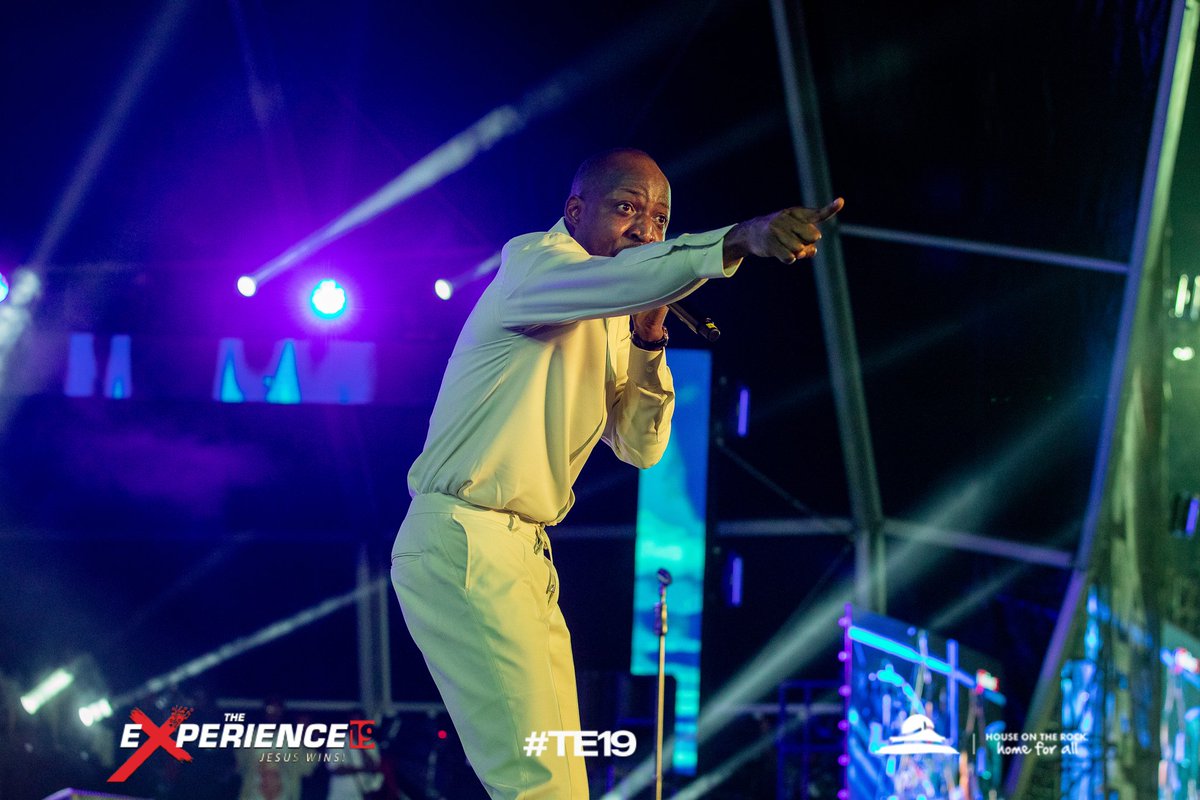 TheExperienceLG's tweet photo. He is not just a minister but a spiritual chemist, one who turns fragrance into fire and wields worship as a weapon.

Minister Dunsin Oyekan is here to lead us into the presence of the Most High. Let us lift our hands and declare from the depths of our souls that our God is great. Hallelujah! 🙌🏽

- @DunsinOyekan
#TE19
#TheExperience
#JesusWins
#TheExperience19