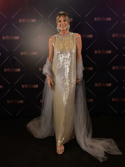 tmasnews's tweet image. Nequi Galotti reflejó una combinación de elegancia y sofisticación

Nequi Galotti eligió un diseño de Adrián Brown para la gala de los Martín Fierro de la Moda. Acompañó con un clutch vintage.

#look #MFModa