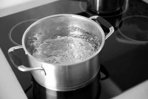 SafiChoudary's tweet photo. You cannot see your reflection in boiling water. Similarly, you cannot see the truth in a state of anger. When the water calms, clarity comes. Are you agree these words?
#importantnote #ChicagoIL  #USA2024 https://t.co/1OsVkeR8Gc