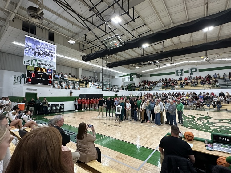 HollyPondHigh's tweet photo. Thank you to everyone that made tonight's gym dedication possible! The gym was packed and many former players were in attendance to celebrate the event. IT'S A GREAT DAY TO BE A BRONCO!! https://t.co/tyC5sRihPr