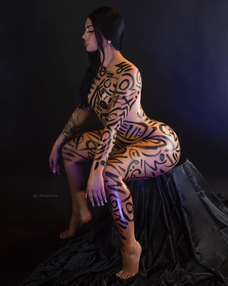 j_alexphotos's tweet photo. Bodypaint and shoot by me
Model : @__1princesstati https://t.co/fHegbyL1N7