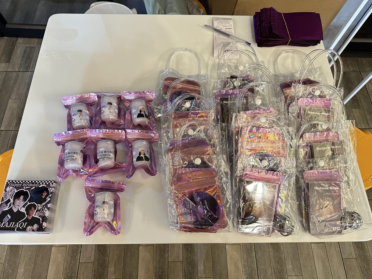 D-1✨
🪩 #MJQNocturneMagic1212 🪩

Location : Brio Cafe@Briocafehostel 
🚄BTSวงเวียนใหญ่
Date : 7-8 December 2024
Time : 11.00 - 17 .00

คาเฟ่วันแรกเริ่มแล้ว มีภาพบรรยากาศ ขนม และ Giveawayมาฝาก มาร่วมจอยกันค่า💗

<a href="/TNT_SDSN/">时代少年团Teens In Times</a> 
 #MaJiaqi #马嘉祺 #หม่าเจียฉี #时代少年团 #TEENSINTIMES