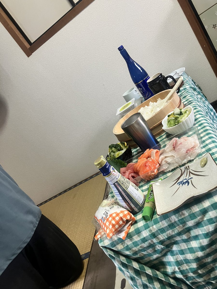onimusume_R's tweet photo. シスターズで忘年会 https://t.co/EtraGZCJXU
