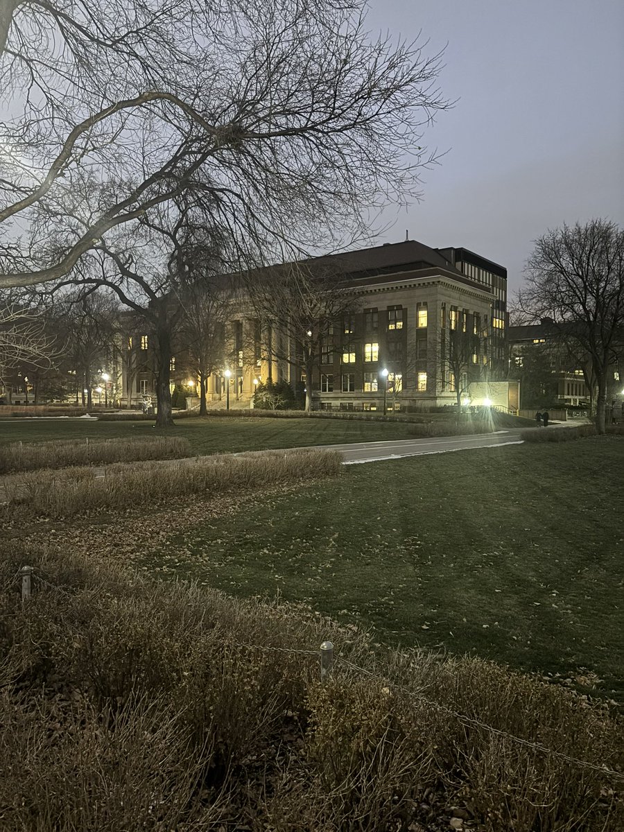 squider_vrc's tweet photo. ありがとうミネソタ大学 https://t.co/zr4gPT0aCu