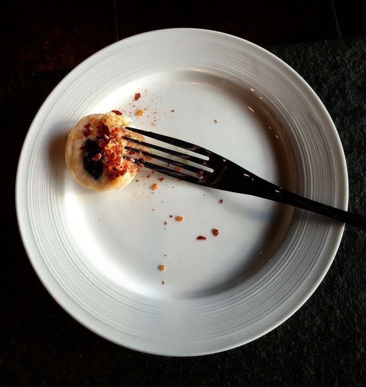 sarqang's tweet photo. — the last bite. https://t.co/QEQAMyuTMg