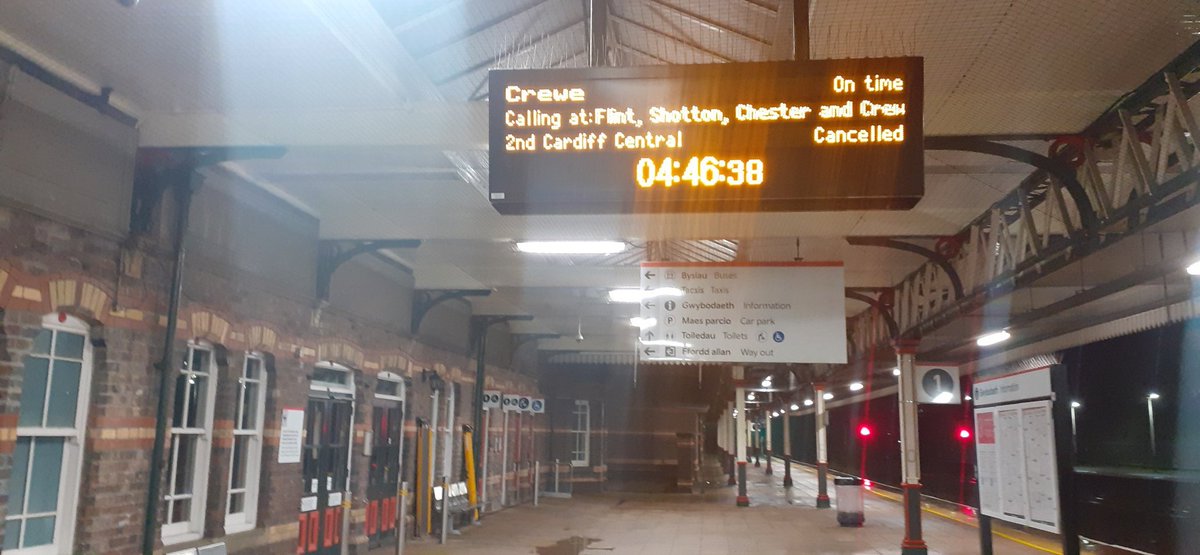 ruthblunden's tweet image. Made it to the station. Ruth 1-Storm Darragh 0 😀 Hope you appreciate the effort @GreggsOfficial #breakfastshift