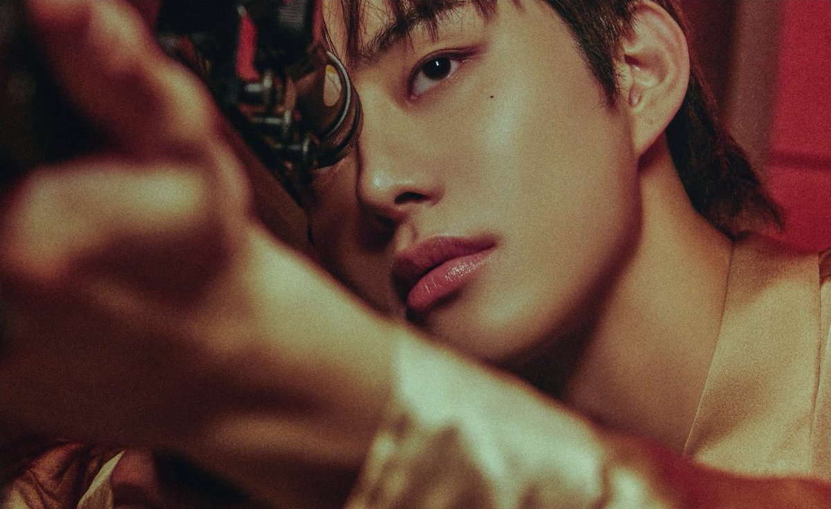 정우가 총을 드는 날이 오는구나