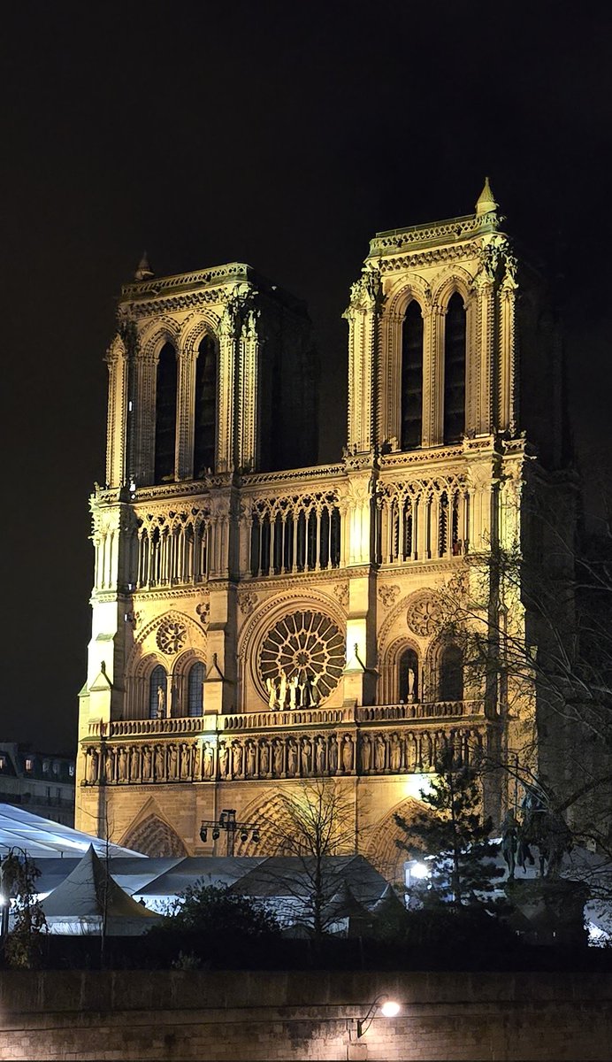 infoscathos's tweet photo. Bonne réouverture de Notre-Dame de Paris ! ❤️
#NotreDame #NotreDameCathedral #NotreDameDeParis #Paris https://t.co/7MYFOcxmQt
