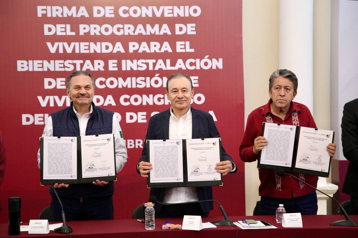 CanadeviSonora1's tweet photo. Presentes en la firma de convenio del programa de vivienda para el bienestar con el Gobernador @AlfonsoDurazo @RodrigoChvezC titular de @Conavi_mx
Y @OctavioRomero_O director gral. del @Infonavit para impulsar la vivienda del programa de la Presidenta @Claudiashein https://t.co/3J9naJjsCp