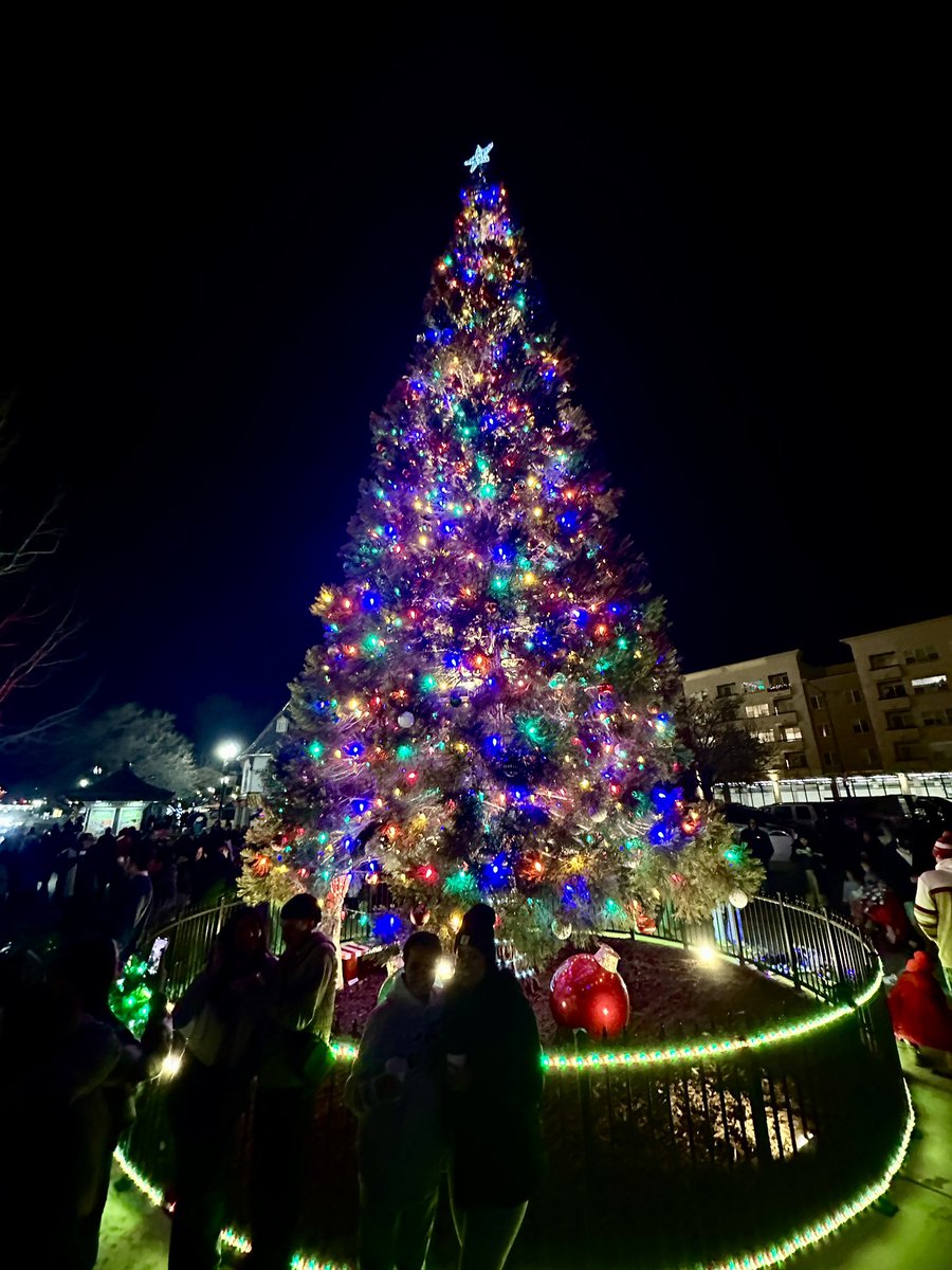 AbbottOgraphy's tweet photo. See y’all tomorrow (Saturday) at 1pm for the parade downtown Sparks and be sure to wear your cowboy attire to match the theme! 🤠

#SparksProud https://t.co/6qviH4Z85Y