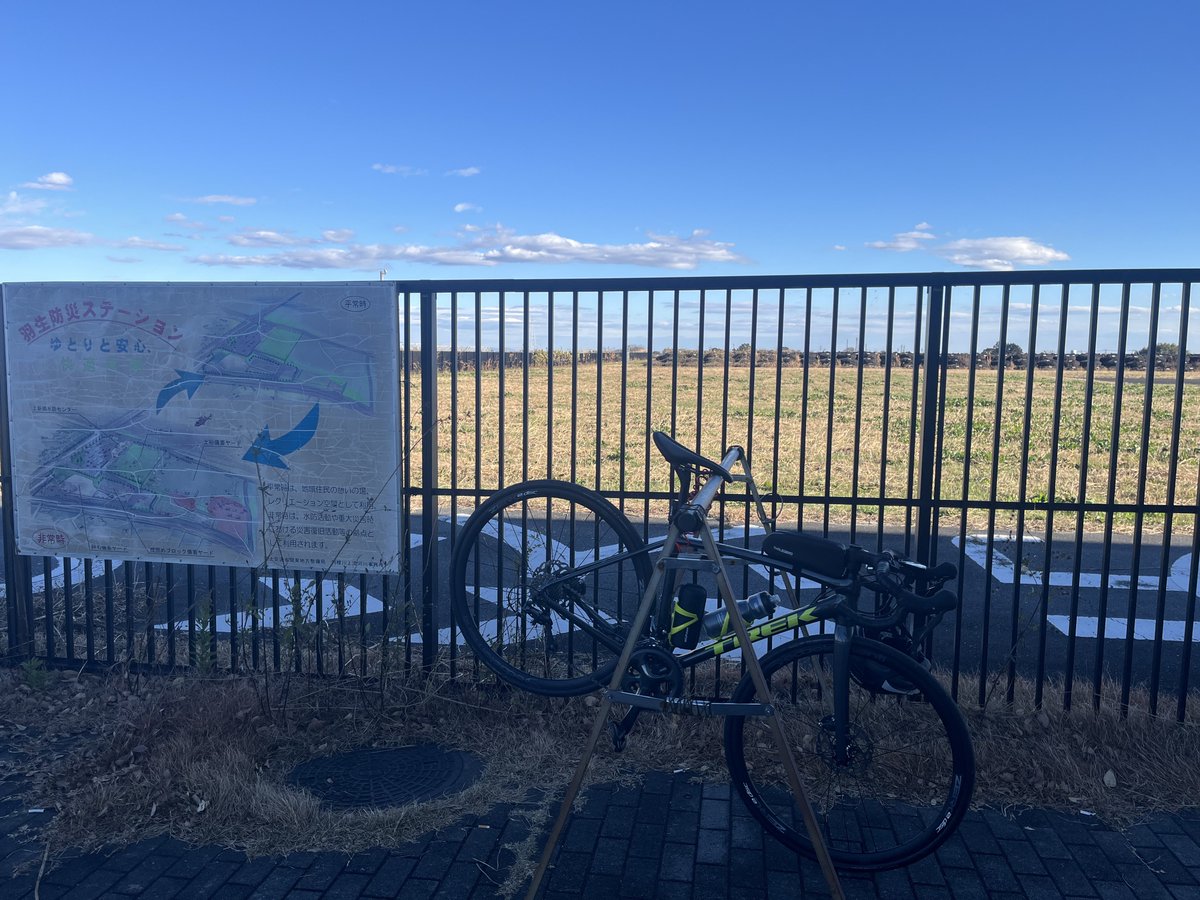 KEC4ZTQ's tweet photo. 週一は乗らないとね🚴‍♂️ https://t.co/60H76RBtN8