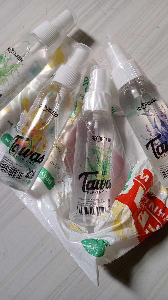 sweaterity's tweet photo. REPURCHASE TAWAS BUAT KETSKII!

murah polll!! cuma 7ribuan dong bisa manjur dan ga bikin ketski gelapp😭😭
here's the link: https://t.co/awBOhofOZZ https://t.co/zAljAKJhrg