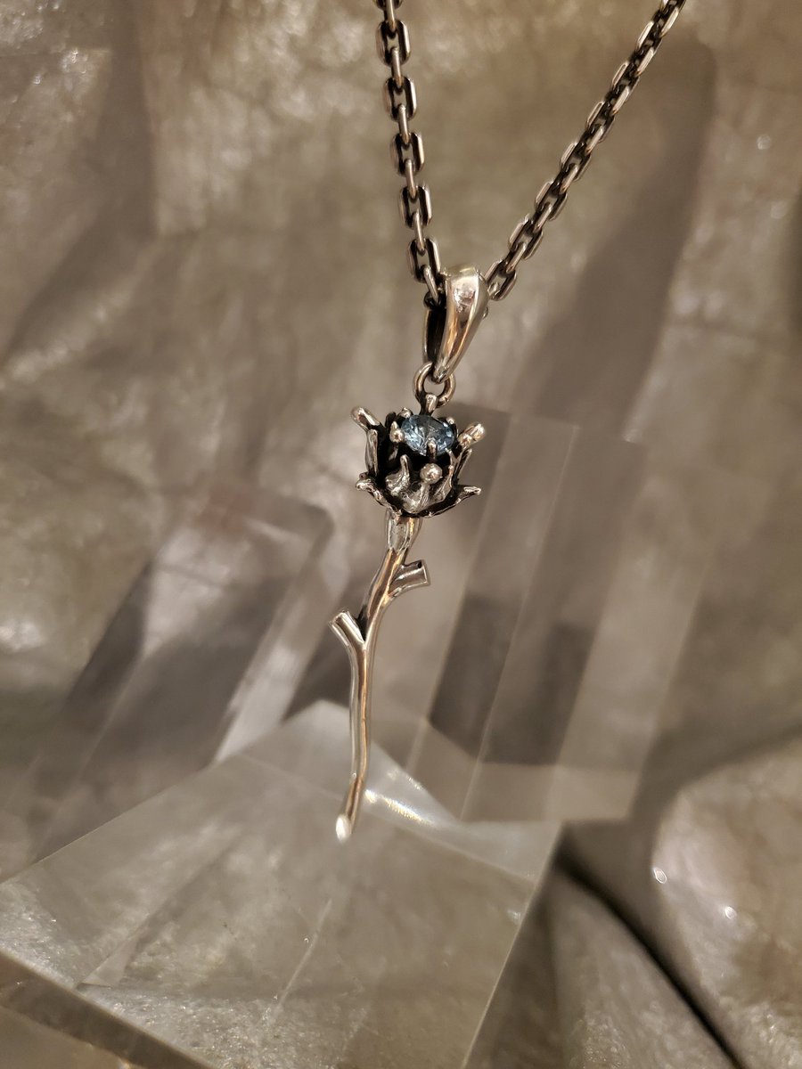 StarGardenSG_u's tweet photo. 【Astra Libio】
"Biophilia"
『 T-92 』BlueTopaz ¥22000-
『 T-93 』Opal ¥16500-
『 T-94 』Andesine ¥13200-
火花を散らせ　研ぎ澄ませ
これからの情報は激しくアツい
乞う御期待…
Designer in Store Event
2024.12.28(sat) &amp; 2024.12.29(sun)
何が起こる？　何かが起こる！
早くお知らせしたい… https://t.co/fj9oygasOe