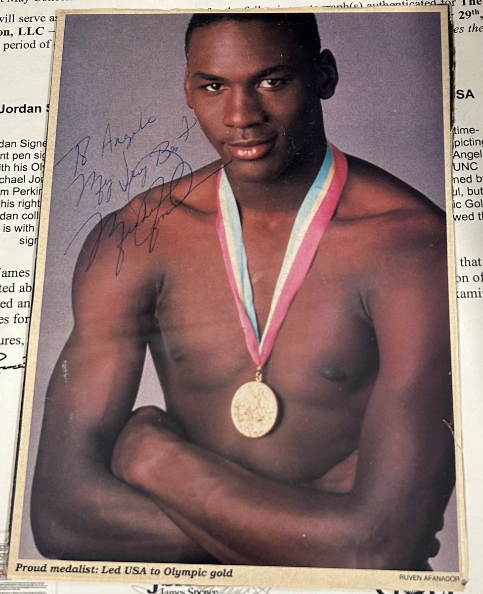 SteveStindt's tweet photo. Two of my favorite items this week at @PSAcard HQ. https://t.co/yRFiFYy2V8