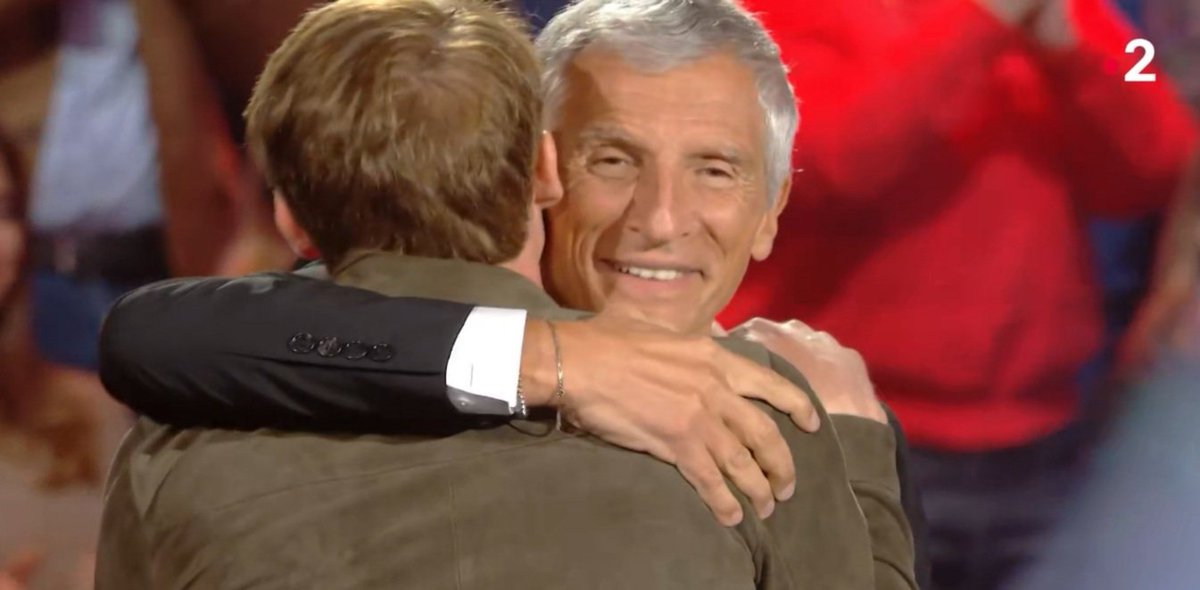 nicop35's tweet photo. Quel plaisir revoir @JamesBlunt sur le plateau de #Taratata 📺 Je suis totalement d'accord avec lui concernant @Taratata 👍 La réalisation de Gérard Pullicino était comme d'habitude au top 👏👏👏 Merci @Nagui et #LesGensDAir 🎶🎵🎶 https://t.co/4XcVs4ZISk