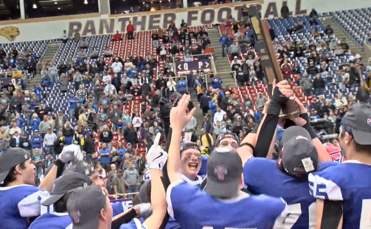 CHAMPIONS CHAT!

The <a href="/RSMHawkFootball/">Remsen St. Mary's Hawk Football</a> team is in our Champions Chat spotlight following the program's undefeated season that ended with an <a href="/IHSAA/">IHSAA</a> Footballl 8-Player State Championship!

WATCH HERE 🏈⬇️
siouxlandproud.com/sports/local-s…