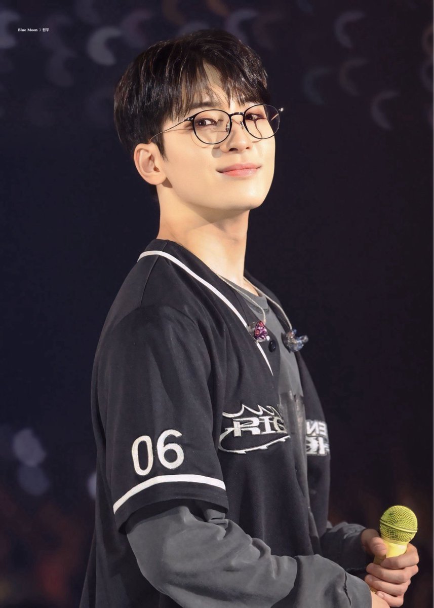 BlueMoon_wonwoo's tweet photo. 241205 Tokyo

#원우 #WONWOO #ウォヌ #SEVENTEEN  @pledis_17 https://t.co/RfnSlwEiBh