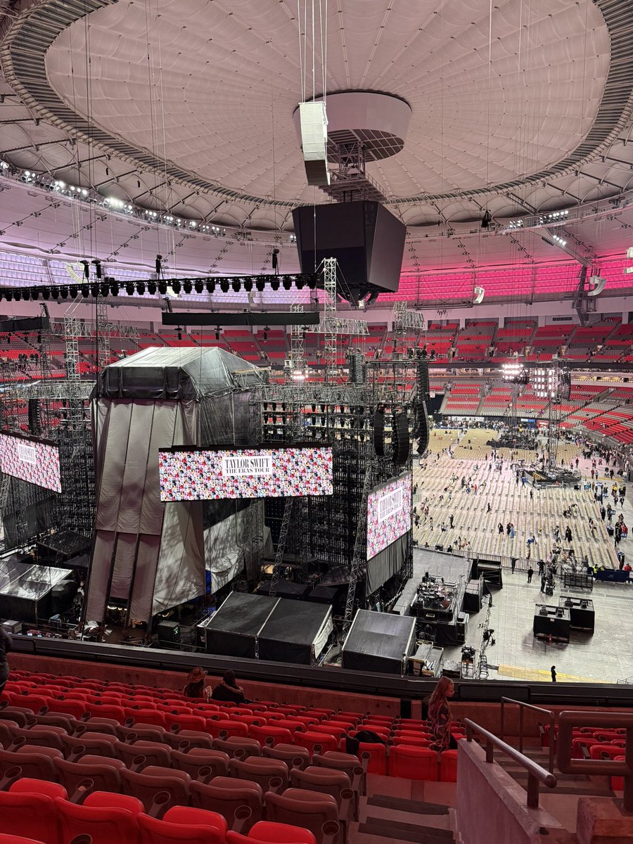 danielle tweet media