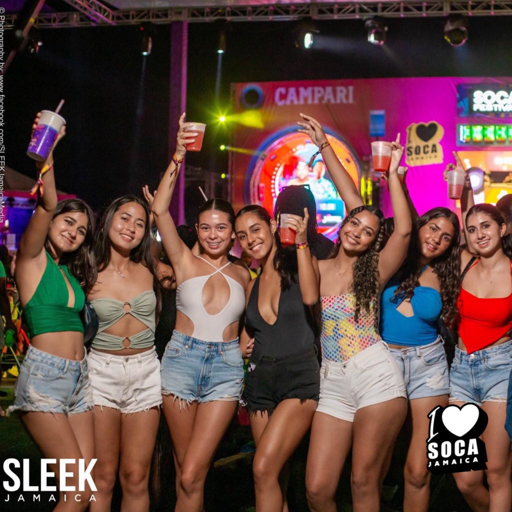 ilovesocaja tweet media