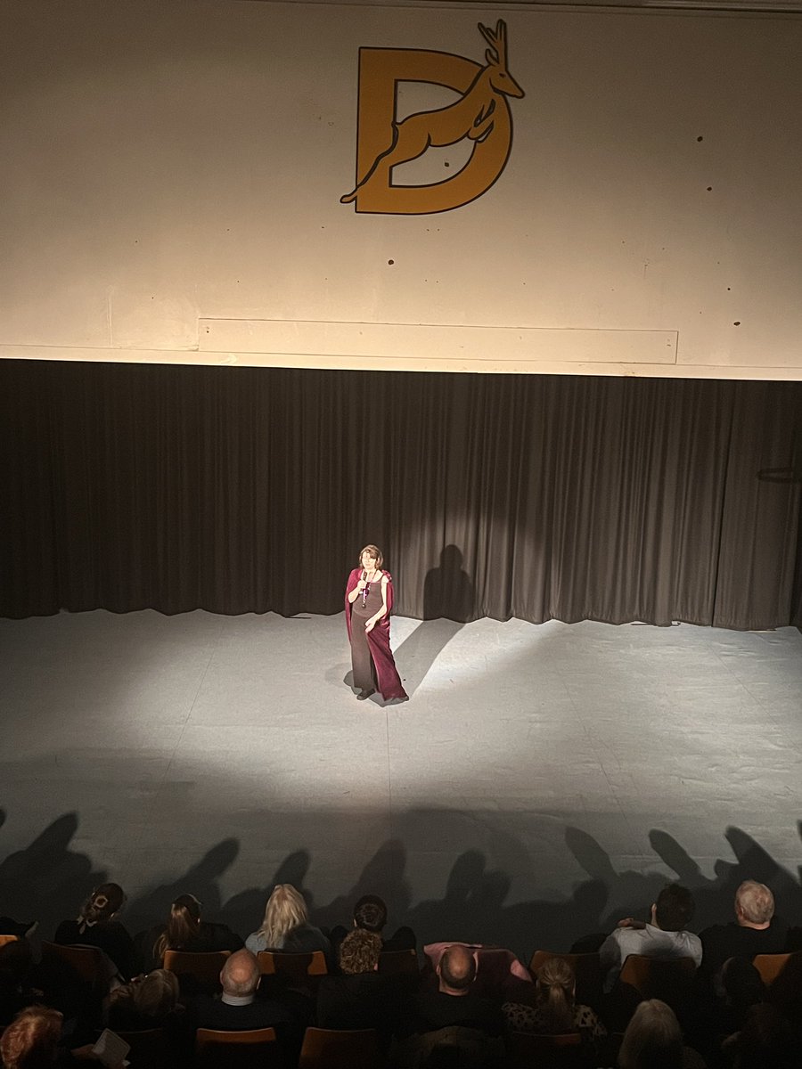DeanesPerform's tweet photo. Wow two sell out nights of festive fun at the ‘Snow Soirée’ #welldoneDeanes - thanks to Governors, Staff, Parents and Students for their support! #imatterasaperformer https://t.co/DB6TY1cKMn